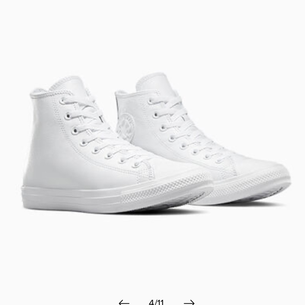 White Leather Converse Never Worn 🤍 high top sneaker chucks